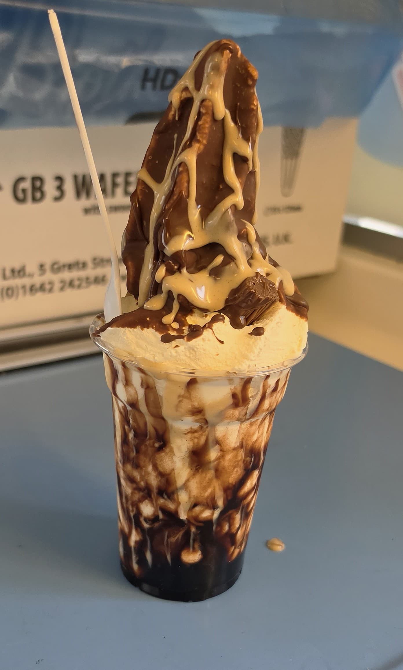 Choc Dip Sundae